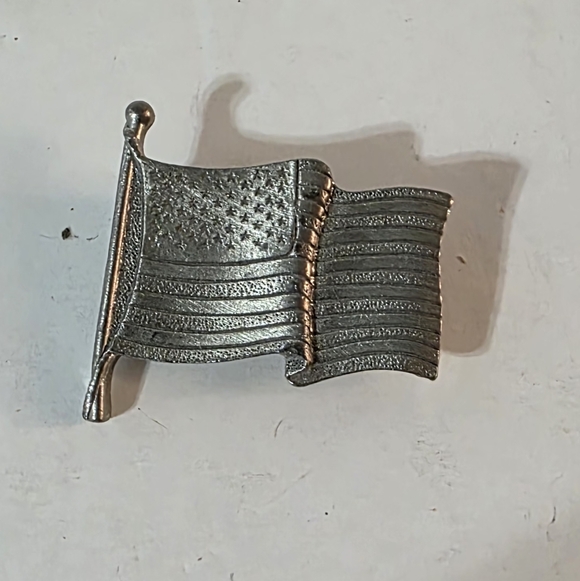 Longaberger Jewelry - Longaberger Basket Charm Brooch Combo
